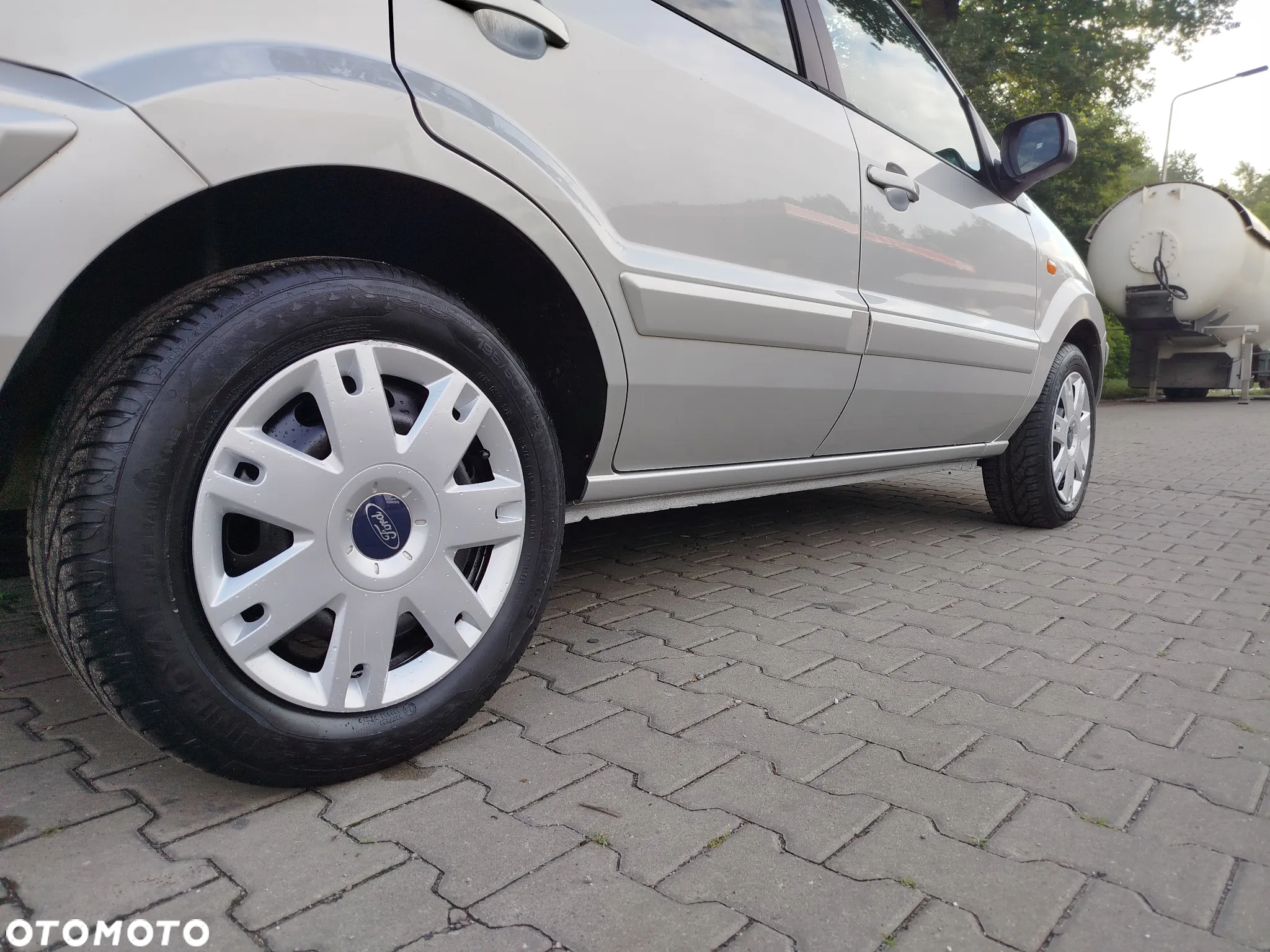 Ford Fusion 1.6 Elegance - 16