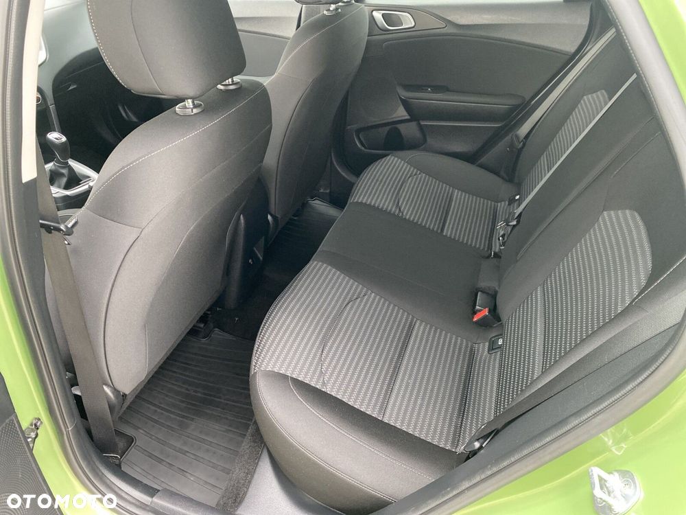 Kia XCeed - 11
