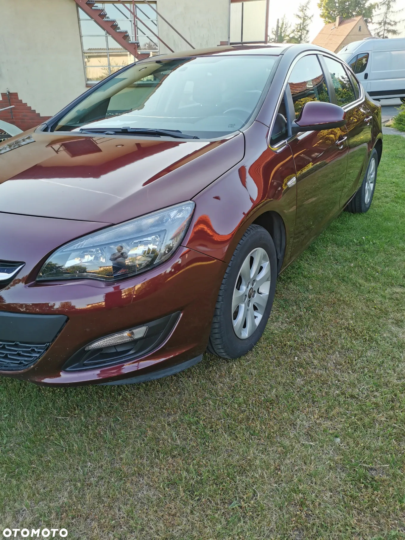 Opel Astra IV 1.4 T Active - 12