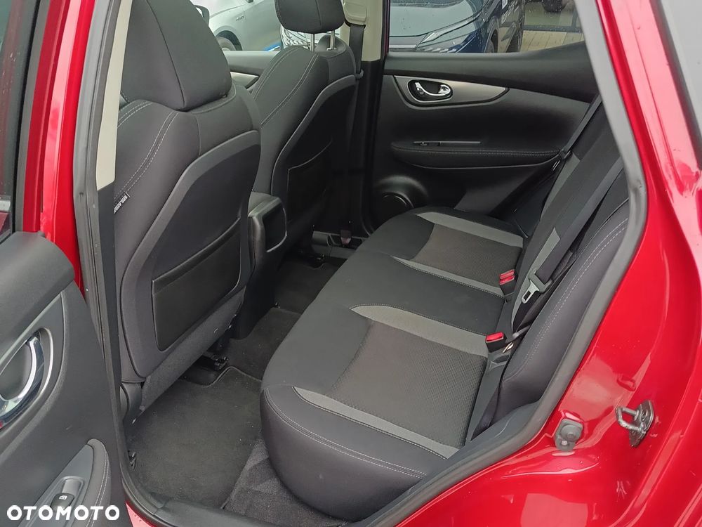 Nissan Qashqai 1.2 DIG-T N-Connecta EU6 - 10