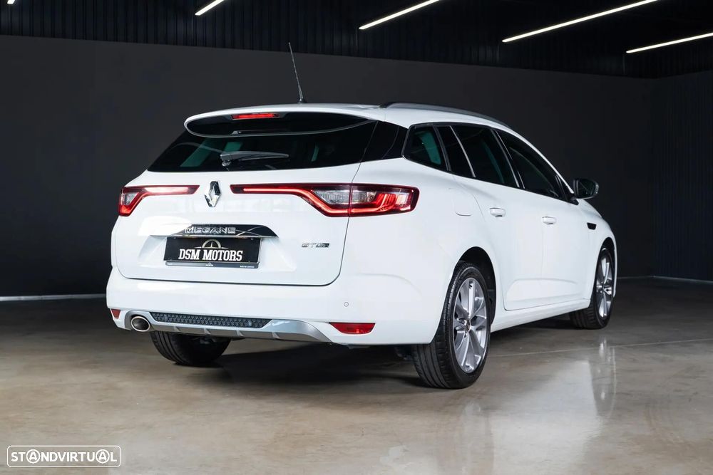 Renault Mégane - 5