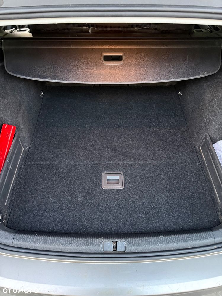 Volkswagen Passat - 20