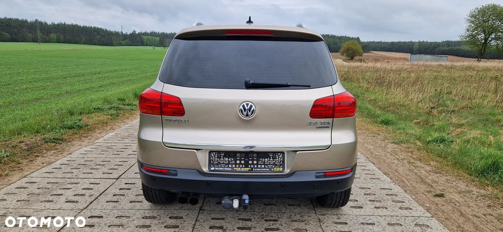 Volkswagen Tiguan 2.0 TDI DPF 4Motion BlueMotion Technology Exclusive - 16