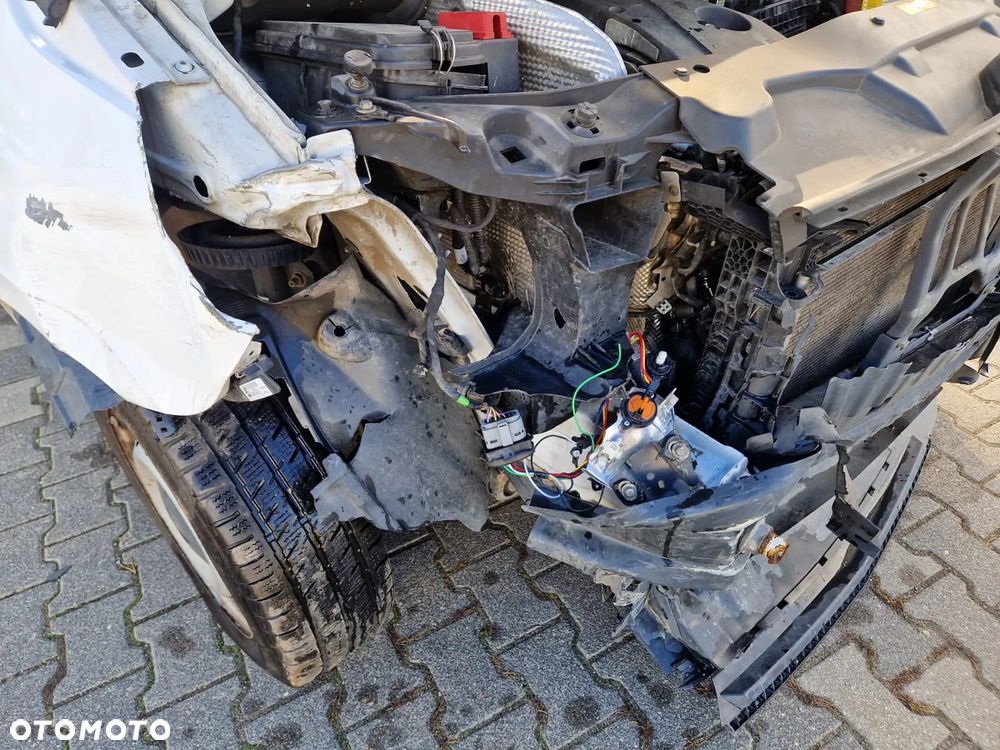 Mercedes-Benz 116 VITO - 20