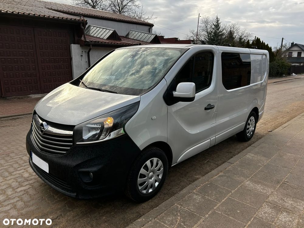 Opel Vivaro - 1