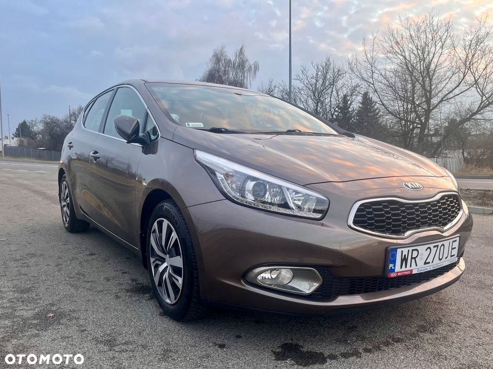 Kia Ceed 1.6 GDI L - 28