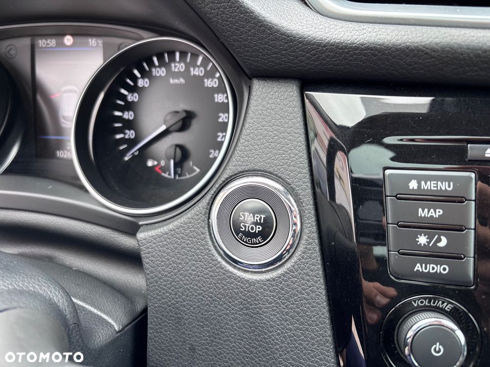 Nissan Qashqai 1.3 DIG-T N-Connecta - 22