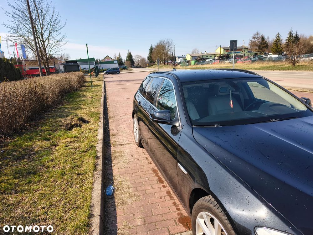 BMW Seria 5 520d Touring - 11