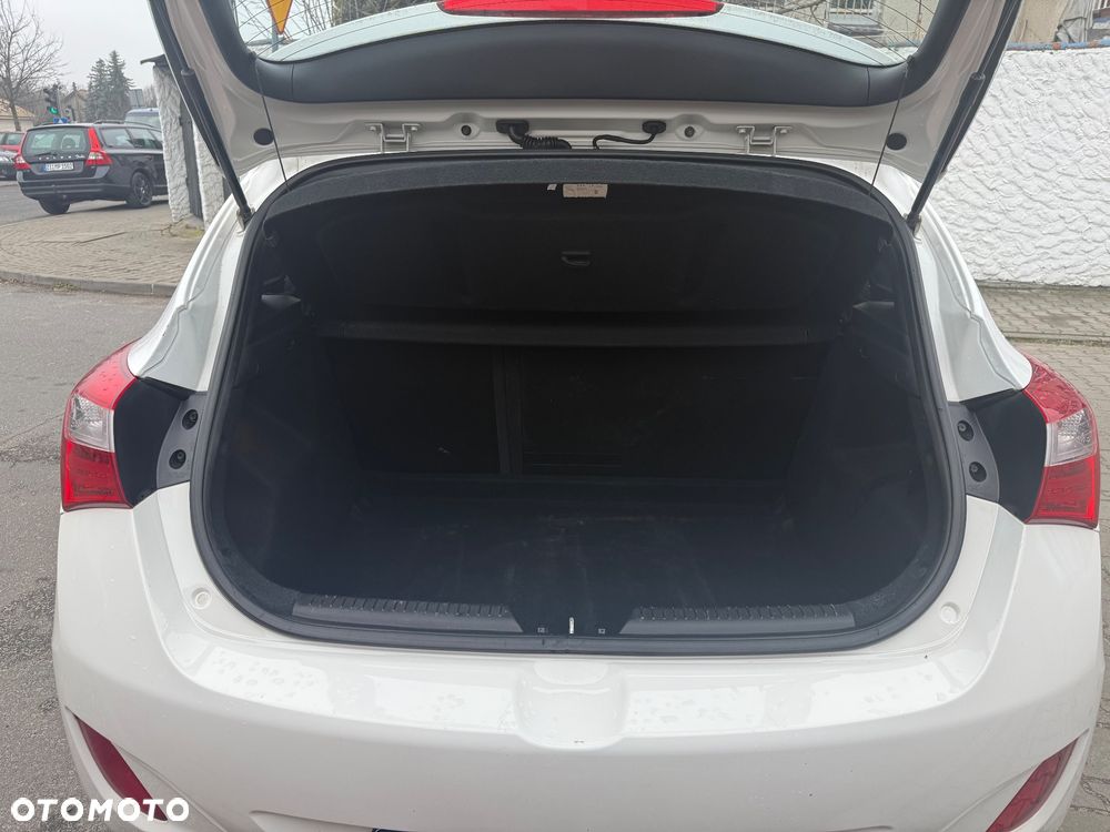 Hyundai i30 1.4 Classic - 13