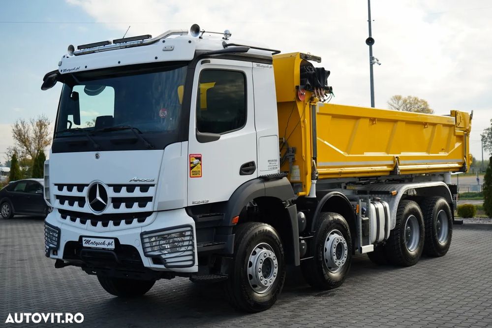 Mercedes-Benz AROCS 3243 / 8x4 / BASCULĂ DUBLU 6,2 M / HAYON HIDRODOXY / CLAPETĂ HIDRODOXY / AUTOMATĂ / ANVELOPE 100% / EURO 6 / 2021 - 12