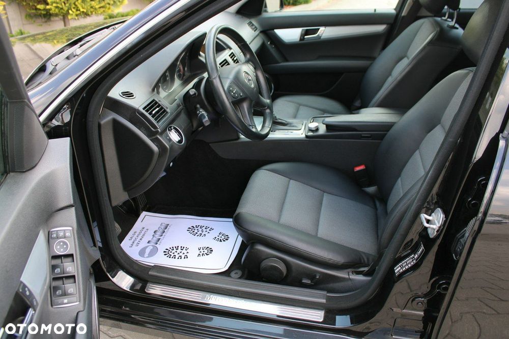 Mercedes-Benz Klasa C 220 (BlueTEC) d 7G-TRONIC Exclusive - 20