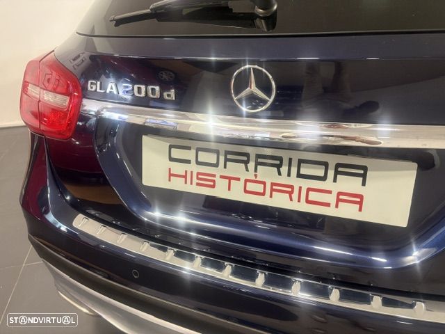 Mercedes-Benz GLA 200 d Urban Aut. - 16