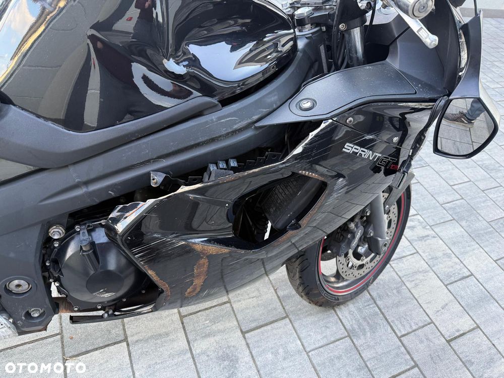 Triumph Sprint - 8