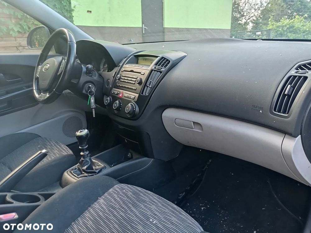 UWAGA ! AUTO W CAŁOŚCI 2010 KIA CEED 5DRZWI BENZYNA 110PS MALE KM ZAREJ PL - 5