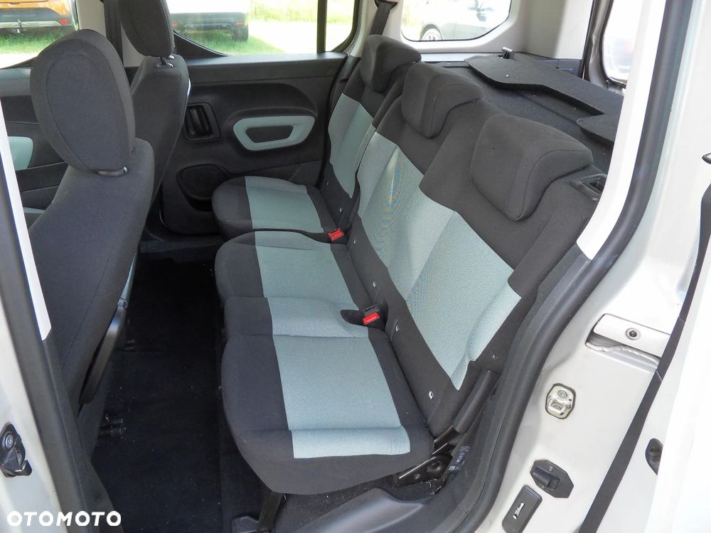 Citroën Berlingo M PureTech 130 EAT8 SHINE - 13
