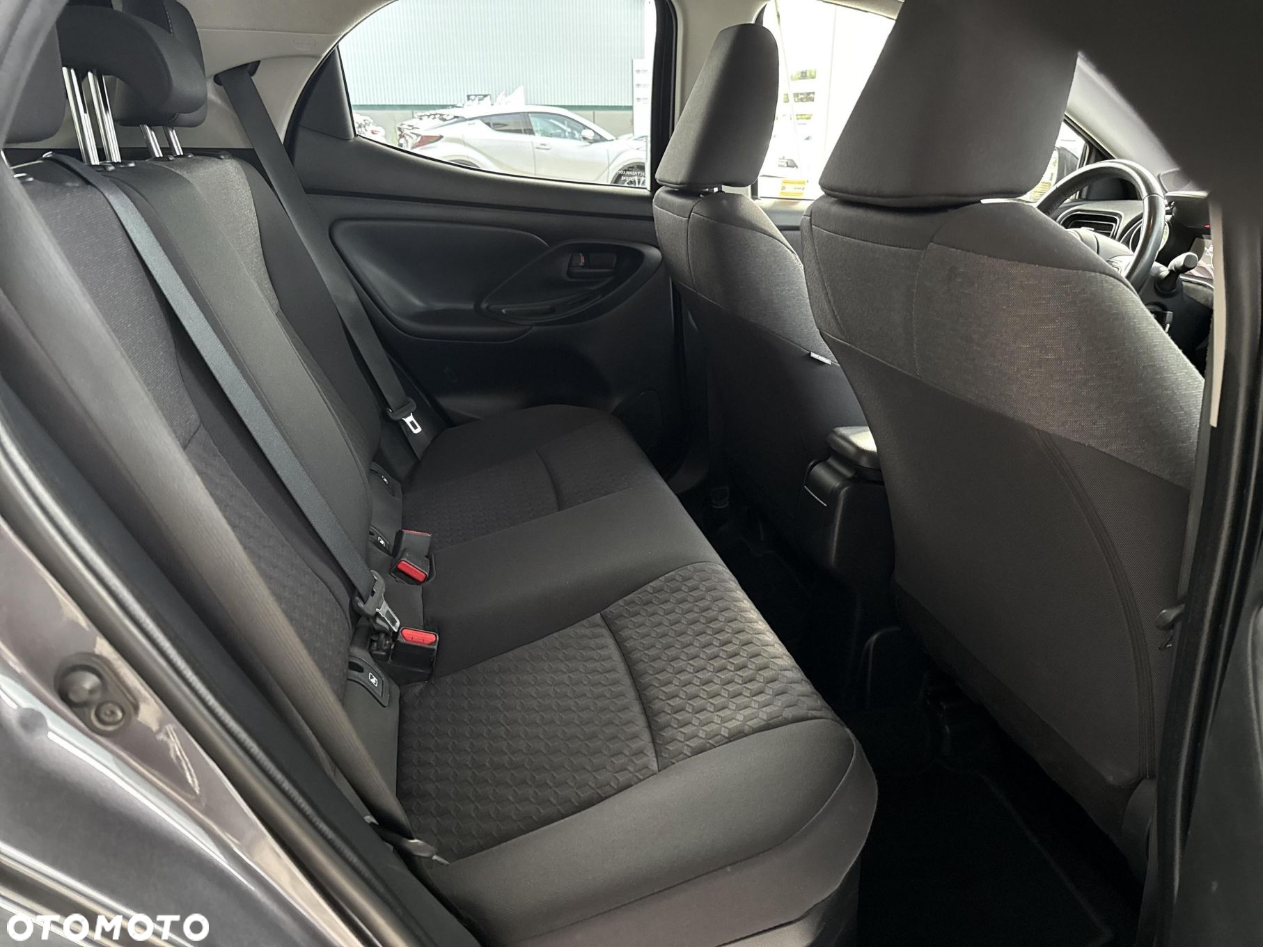 Toyota Yaris Hybrid 1.5 Comfort - 10