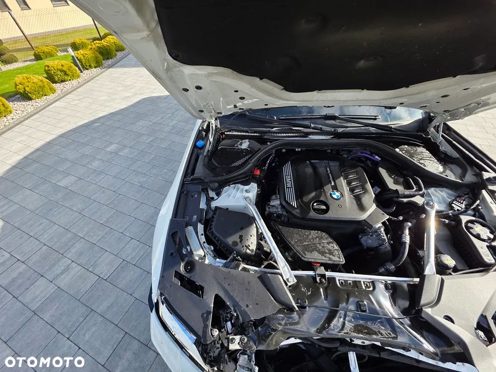 BMW Seria 5 520d xDrive MHEV M Sport sport - 12