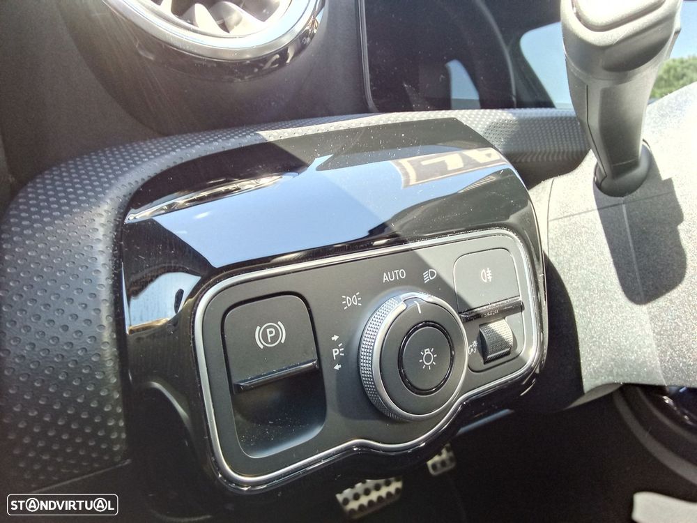 Mercedes-Benz A 180 d AMG Line Aut. - 16