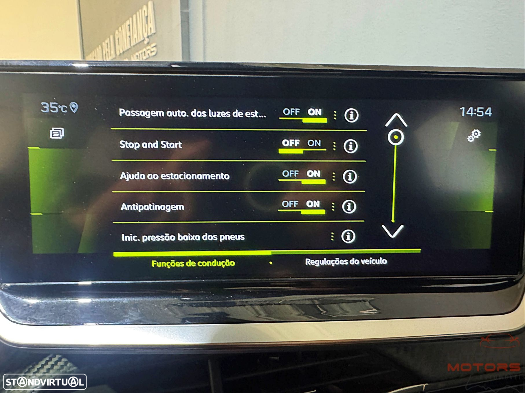 Peugeot 2008 1.2 PureTech GT EAT8 - 31