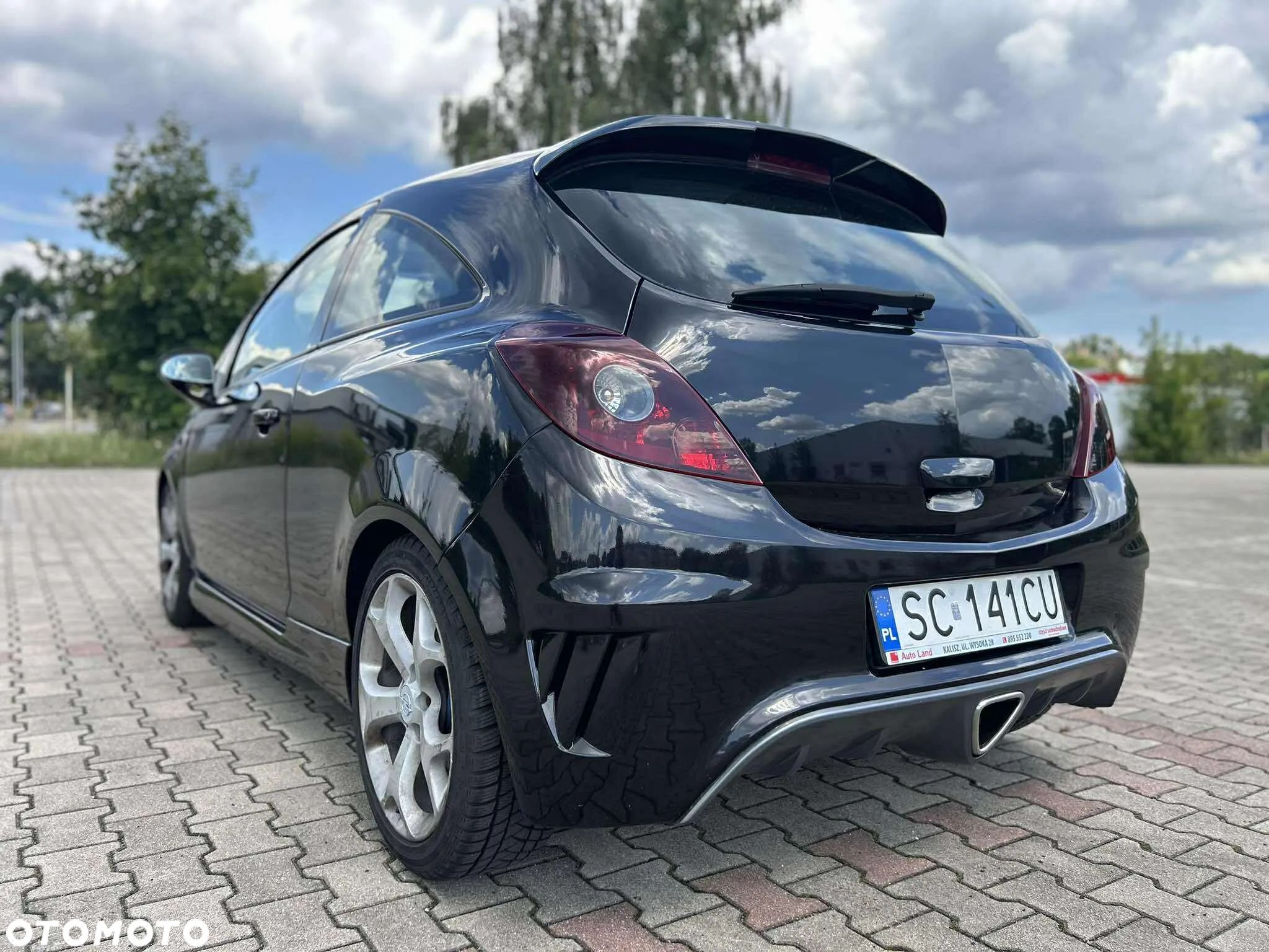 Opel Corsa 1.6T OPC - 1