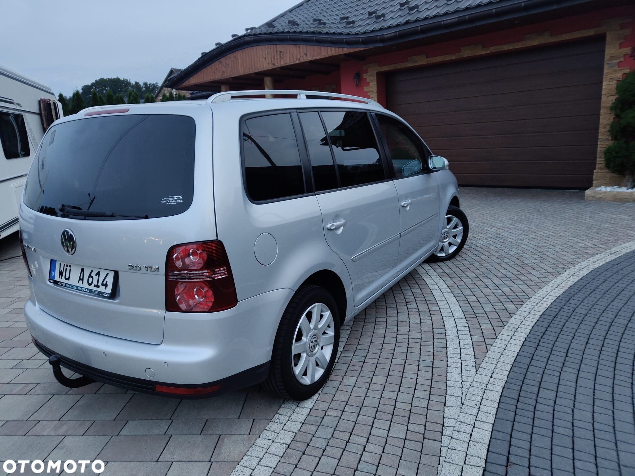 Volkswagen Touran - 6