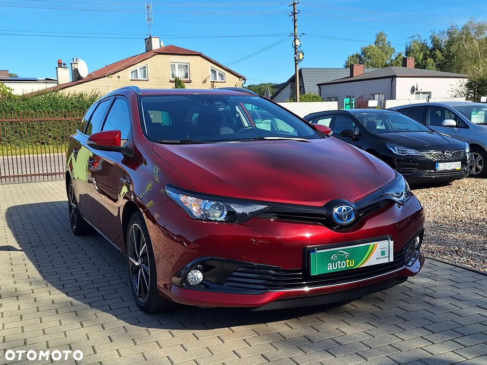 Toyota Auris Hybrid 135 Prestige - 21
