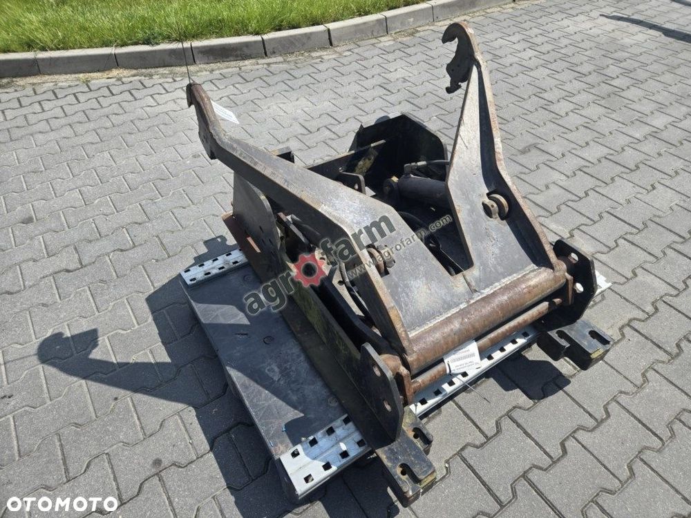 TUZ, przedni podnośnik, Same Titan 145 - 2