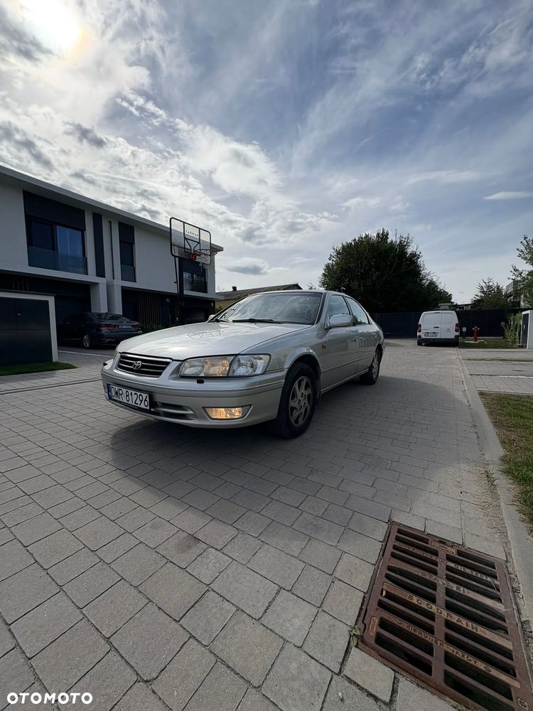 Toyota Camry - 6