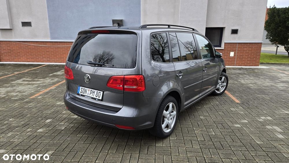 Volkswagen Touran 2.0 TDI Highline - 3