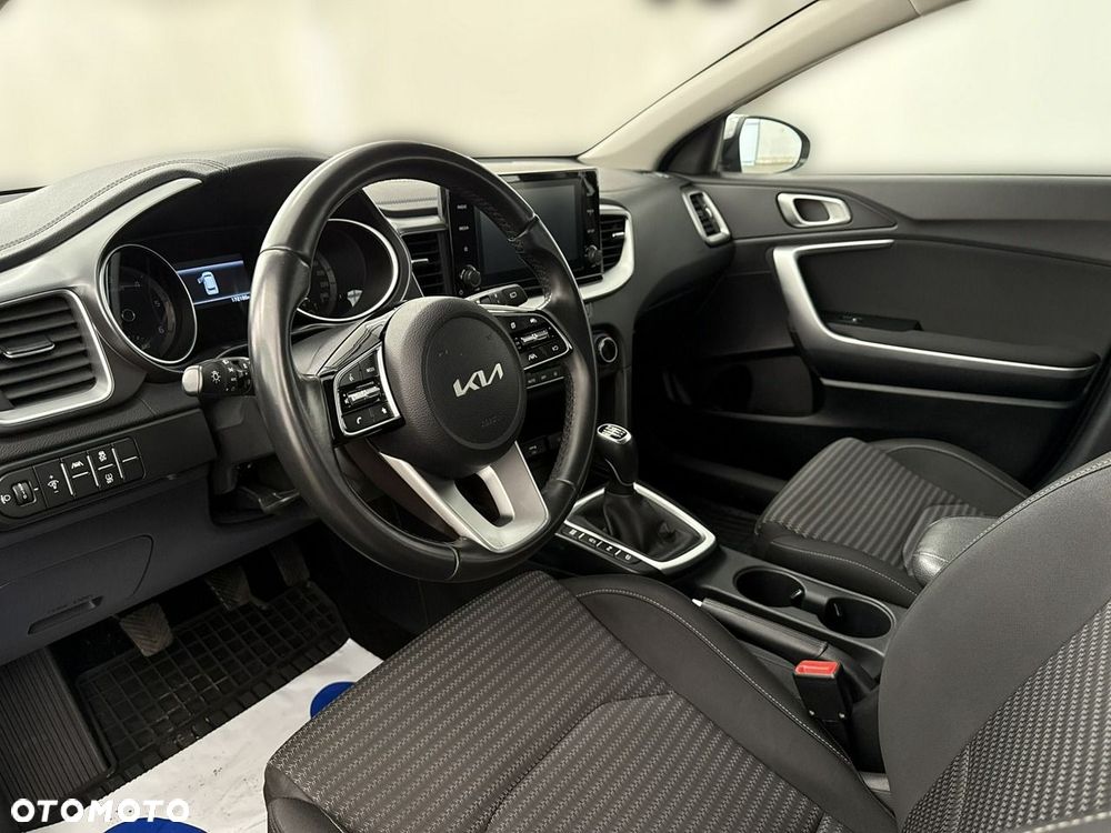 Kia Ceed - 14
