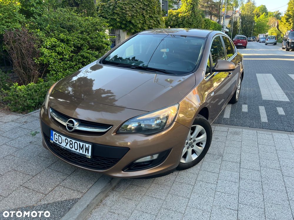 Opel Astra 1.4 T Cosmo S&S - 4
