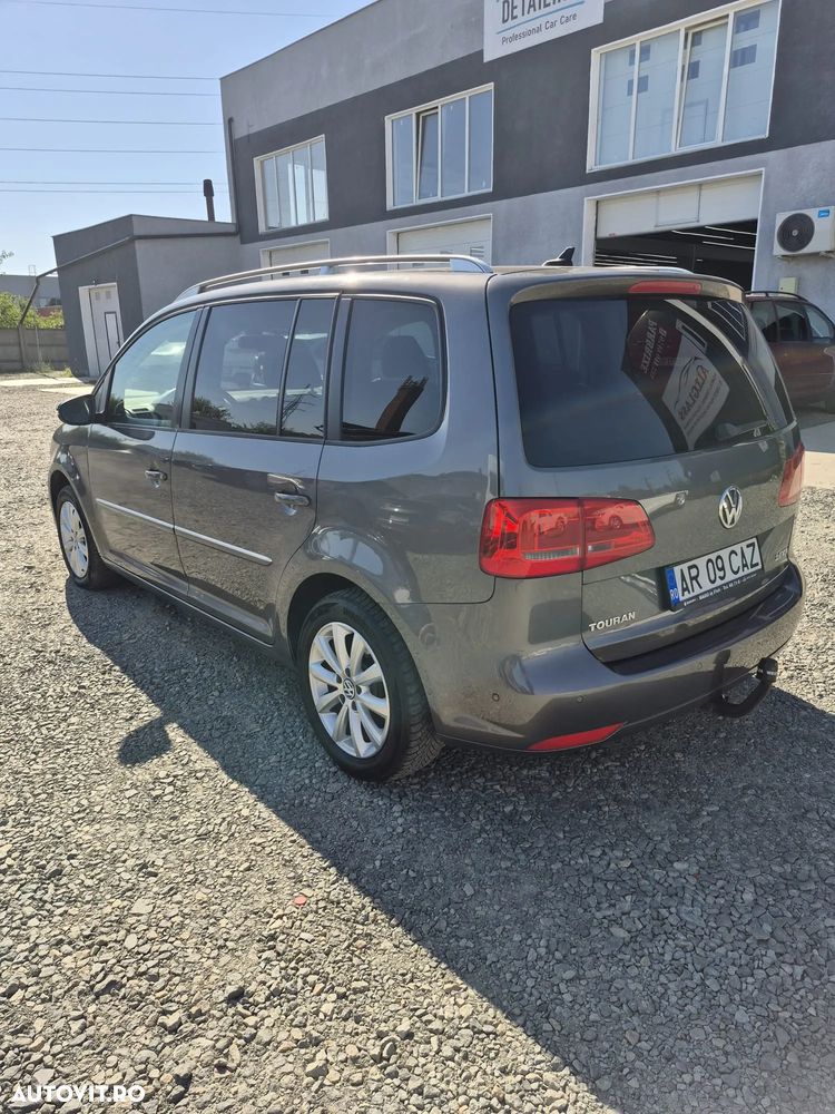 Volkswagen Touran 2.0 TDI DPF BlueMotion Technology STYLE - 3