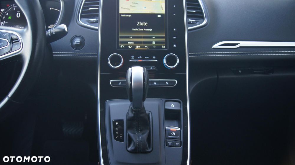 Renault Grand Scenic - 22