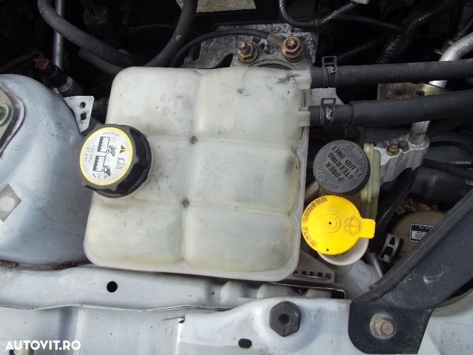 Vas apa Mazda 3 Vas Strogel Mazda 3 2004-2009 Dezmembrez Mazda 3 1.6 - 2