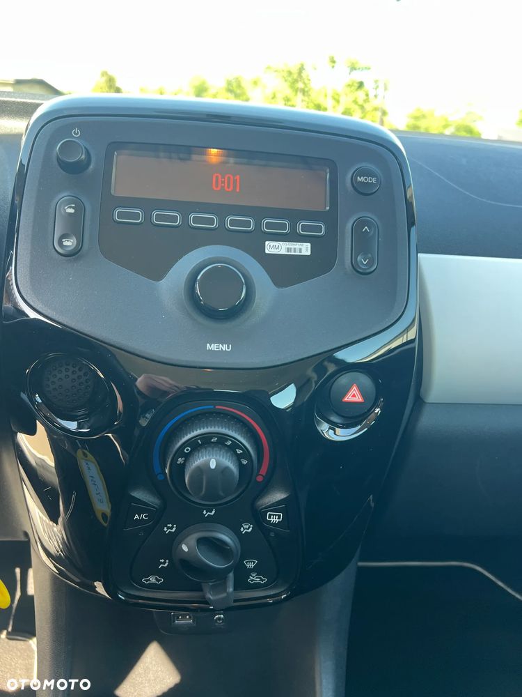Peugeot 108 VTI 68 Top Style - 21