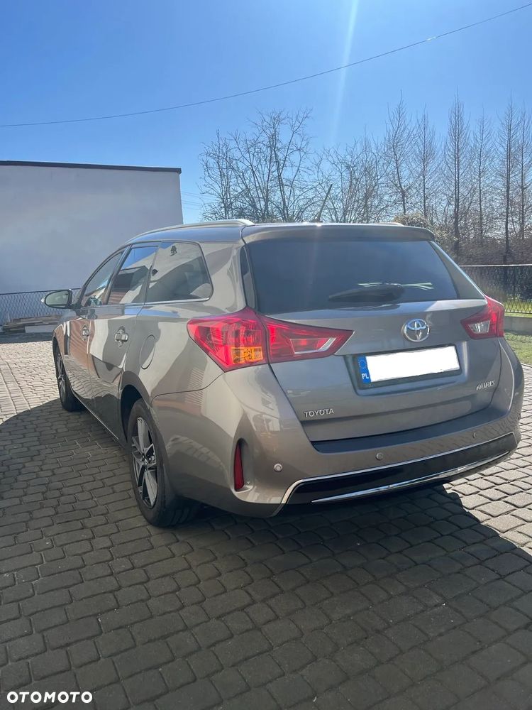 Toyota Auris 1.6 Active - 4