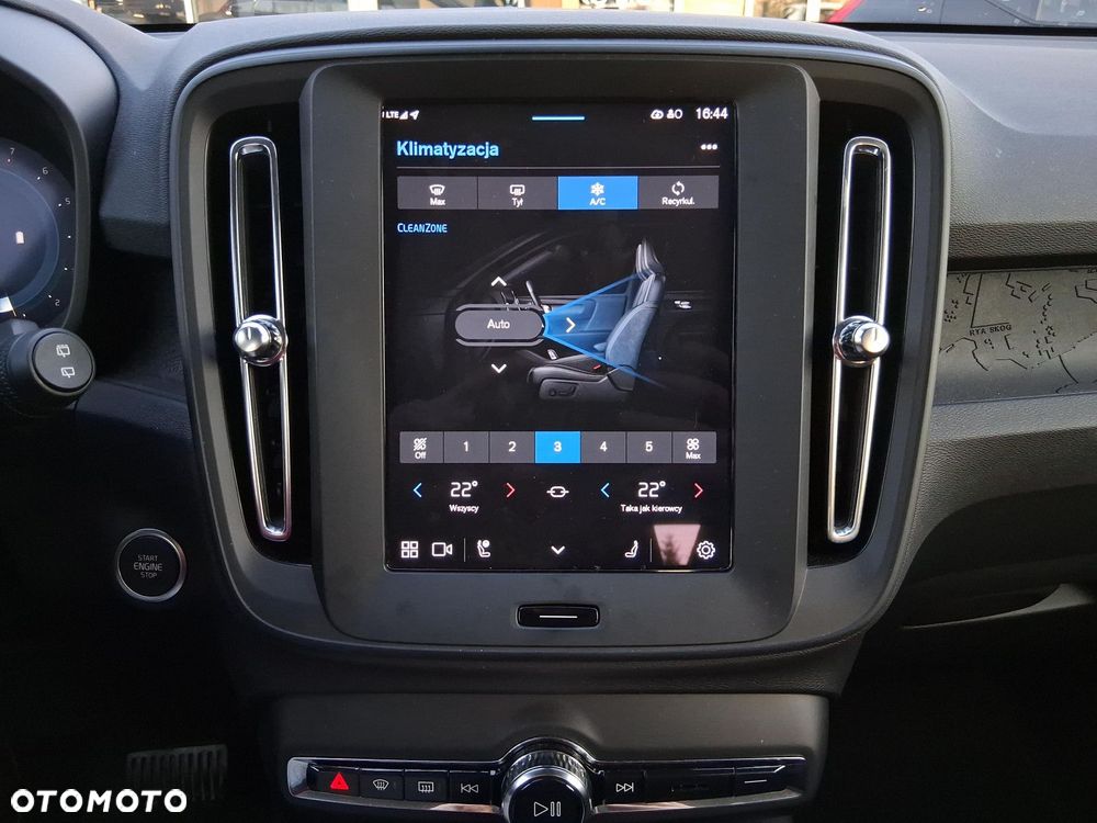 Volvo XC 40 - 23