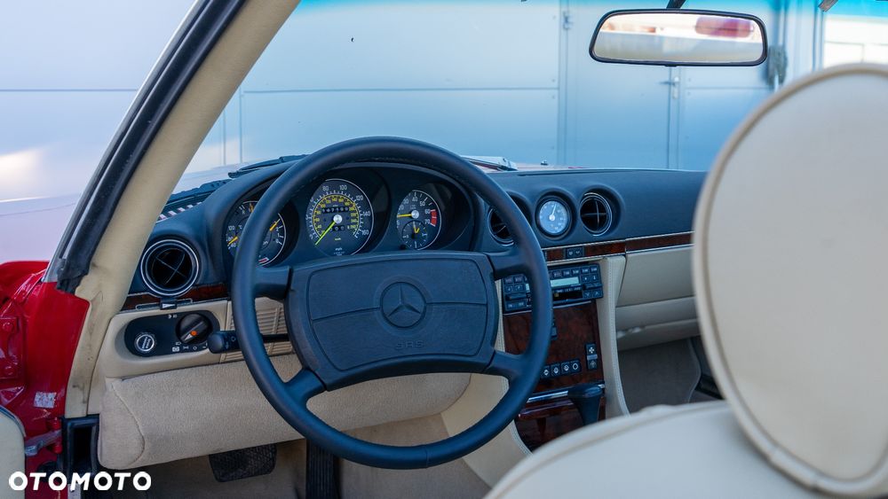 Mercedes-Benz SL - 16