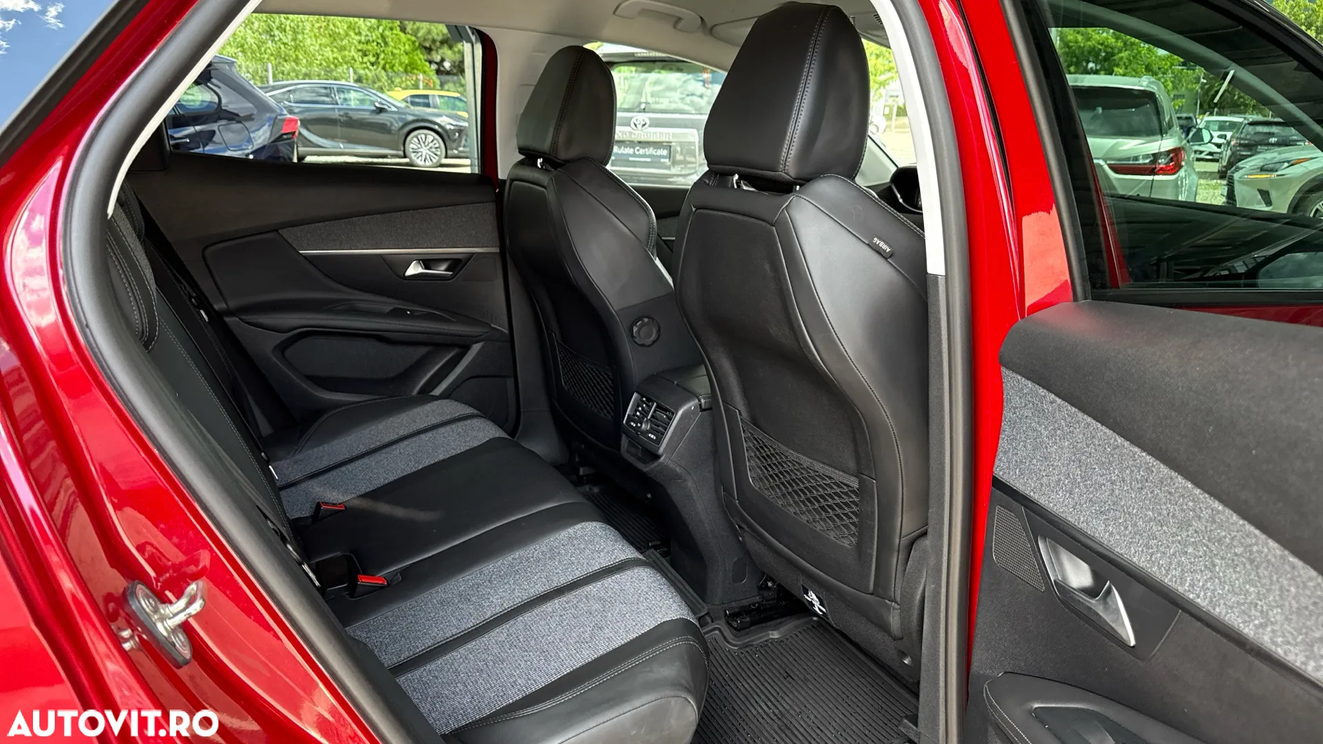 Peugeot 3008 1.2 PureTech Turbo S&S EAT6 GT-Line - 8