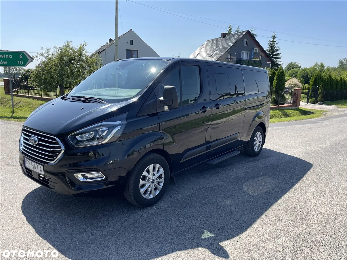 Ford Tourneo Custom - 11