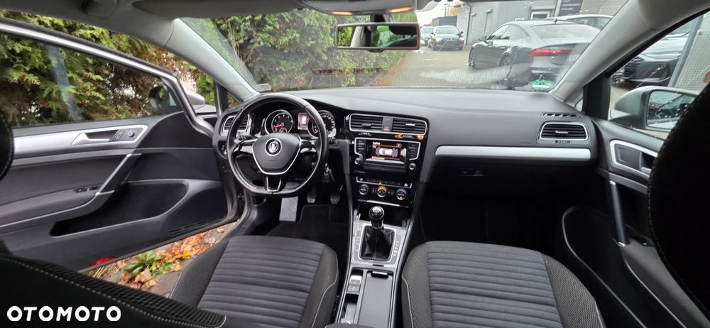 Volkswagen Golf 1.2 TSI BlueMotion Technology Cup - 34