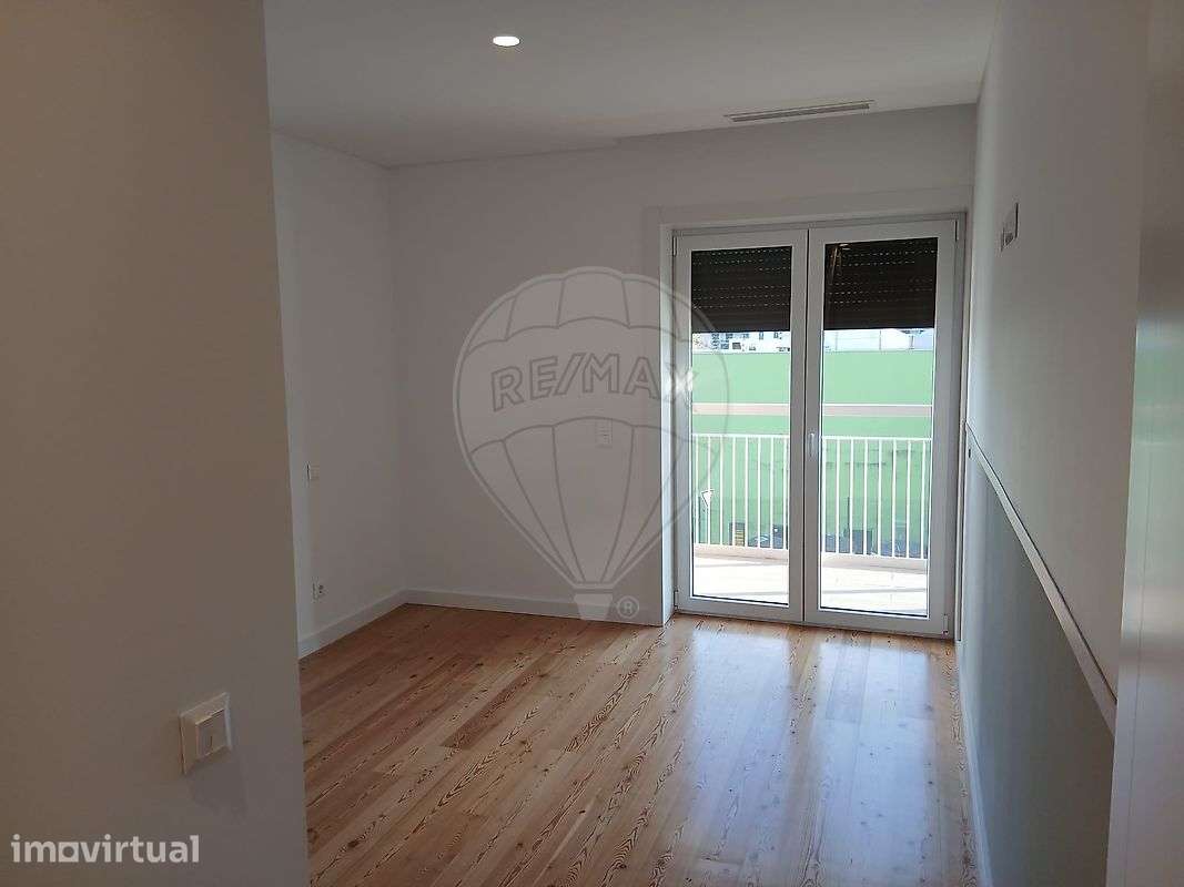 Apartamento T2 para arrendamento - Grande imagem: 4/16