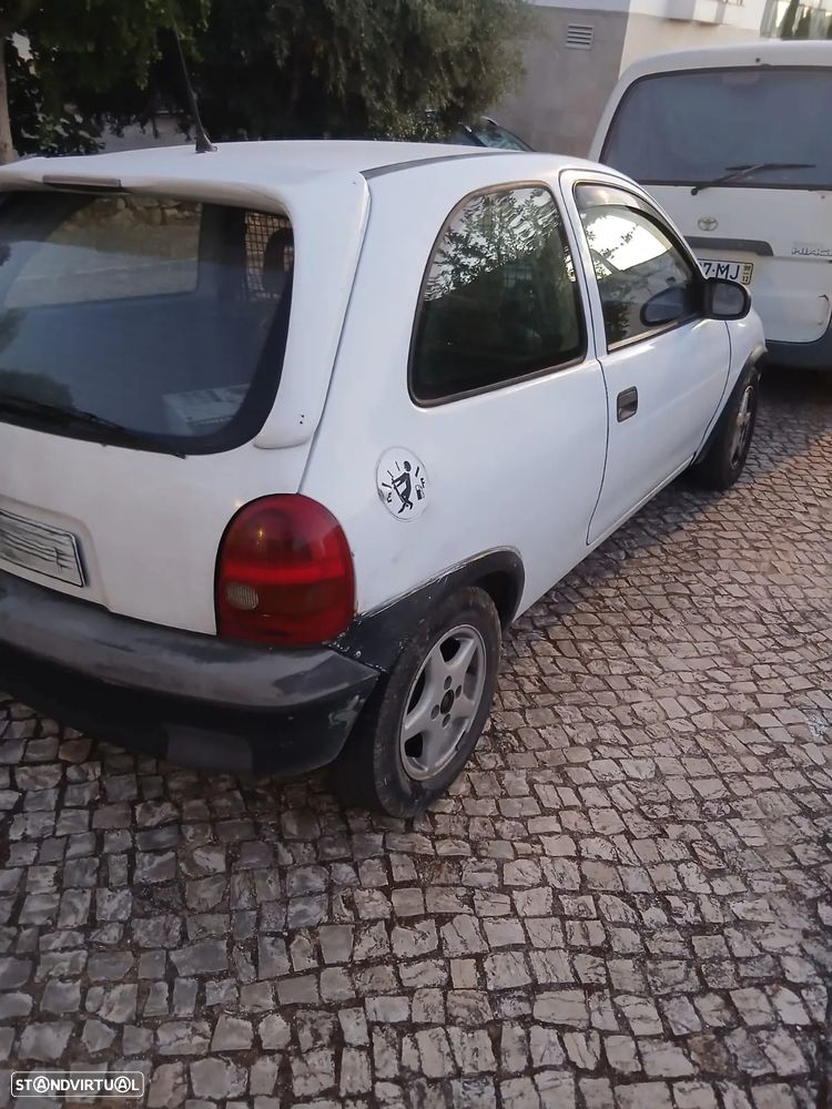 Opel Corsa - 3