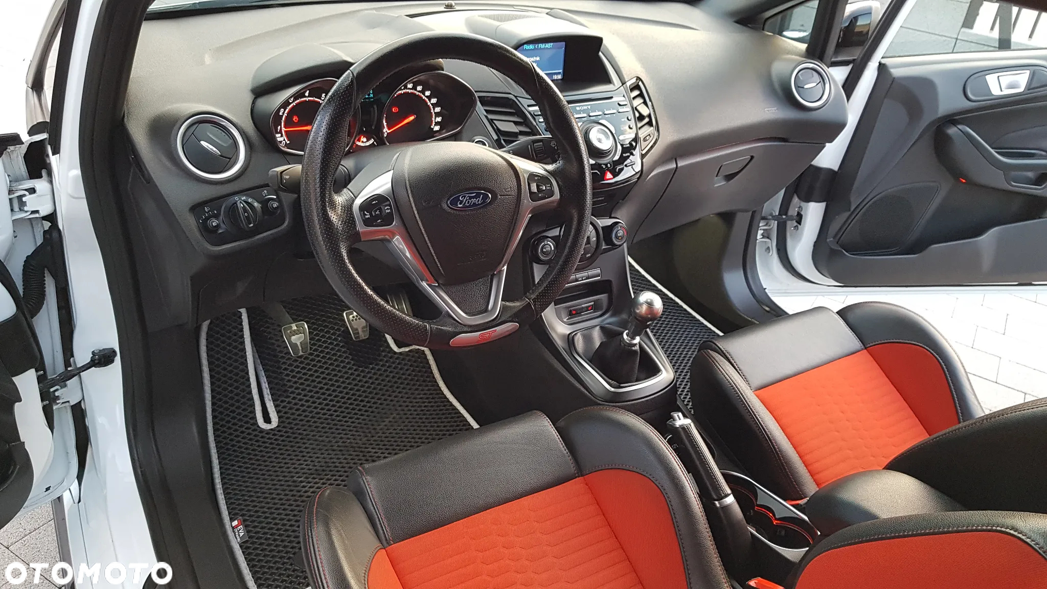Ford Fiesta ST200 - 8