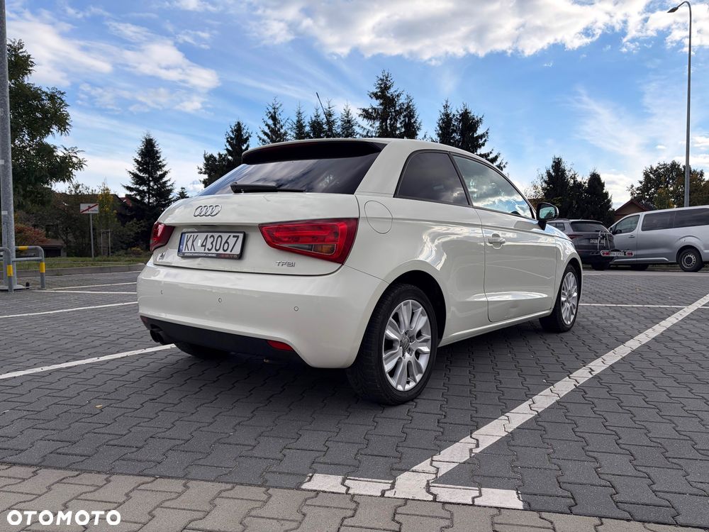 Audi A1 2012 photo 4