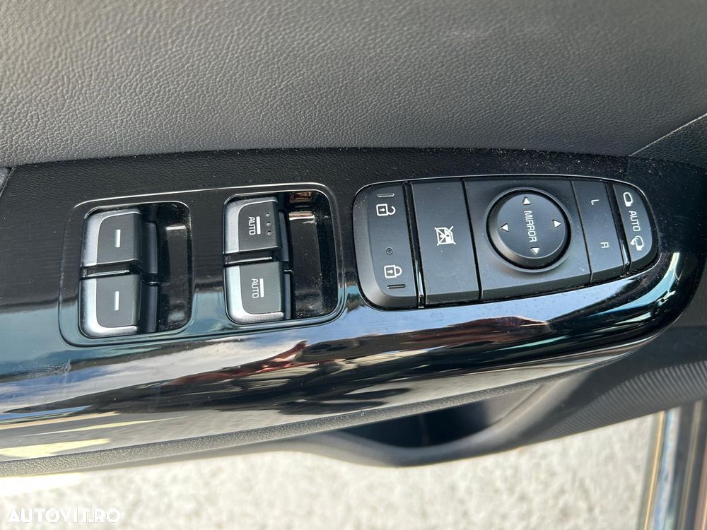 Kia Sportage 1.6 T-GDI 7DCT 4x4 GT Line - 30