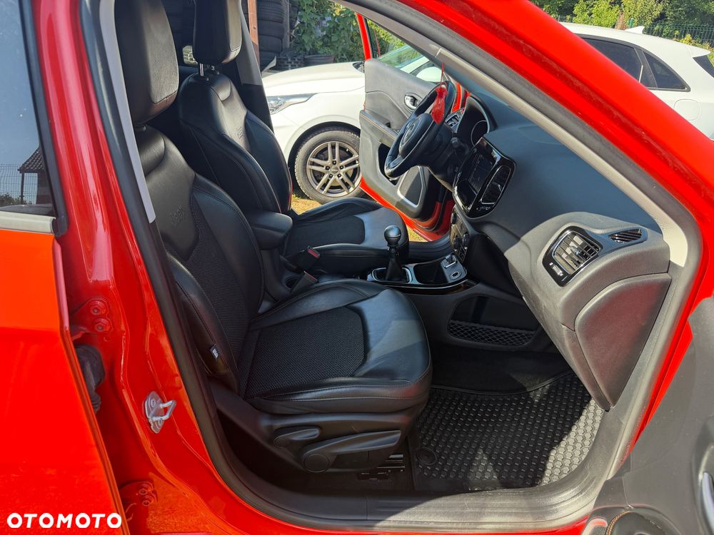 Jeep Compass 1.4 TMair Limited FWD S&S - 36