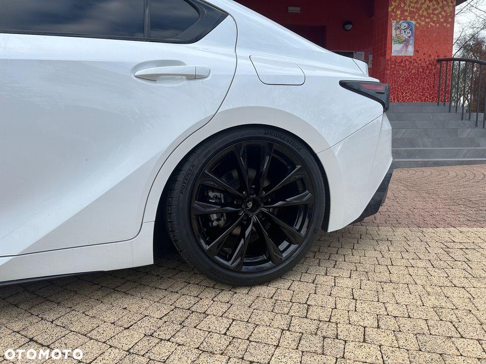 Lexus IS - 4