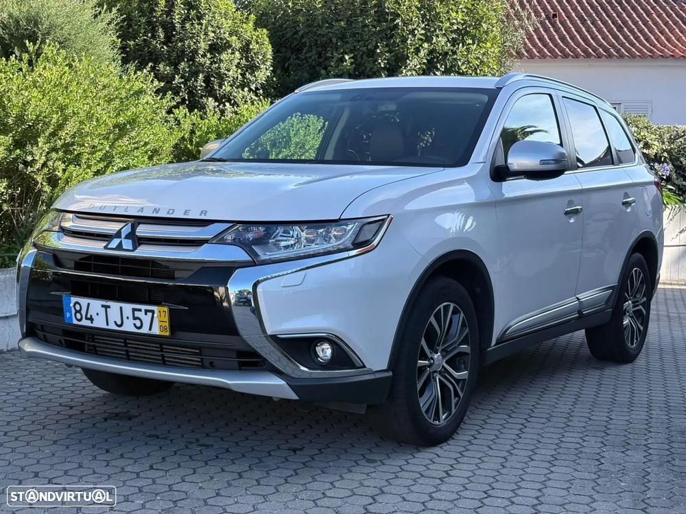 Mitsubishi Outlander 2.2 DI-D Instyle Navi - 12