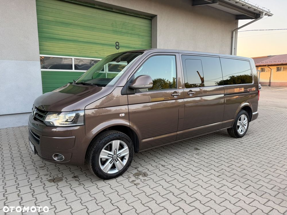 Volkswagen Multivan - 1